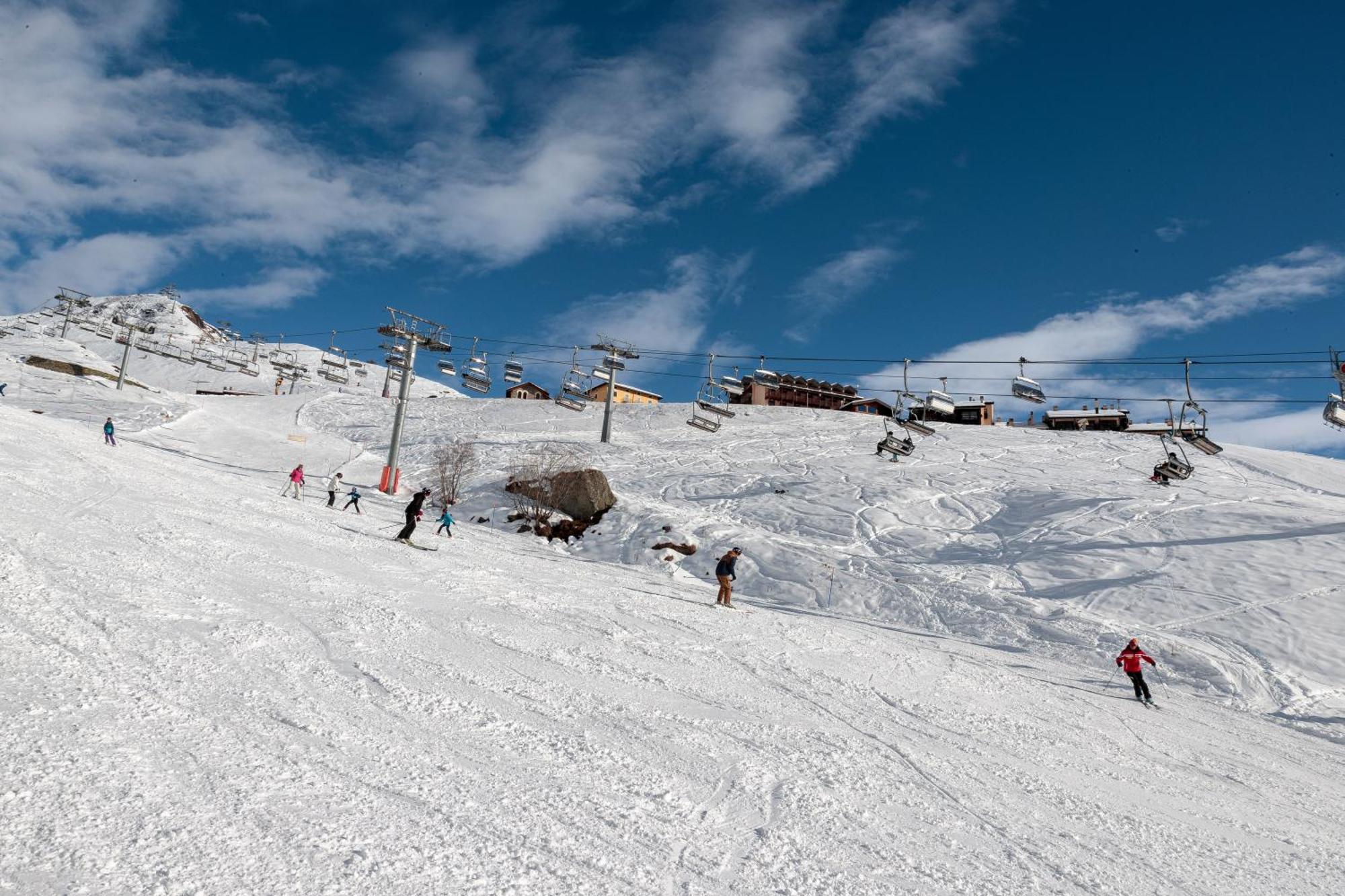 Chalet Matterhorn Francois - Central Ski Chalet With Spa And Breakfast, 100Mt Lift Bed & Breakfast Breuil-Cervinia Exterior photo