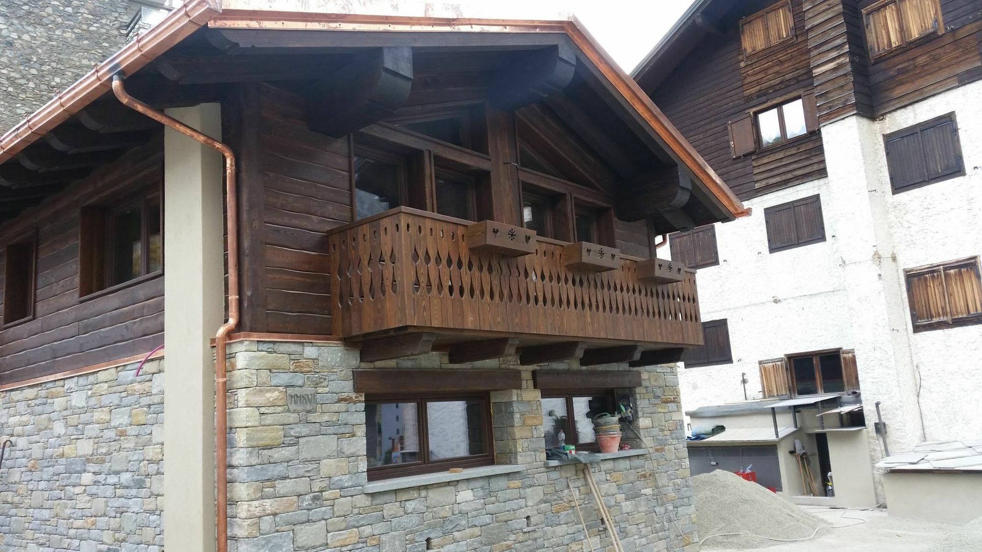 Chalet Matterhorn Francois - Central Ski Chalet With Spa And Breakfast, 100Mt Lift Bed & Breakfast Breuil-Cervinia Exterior photo